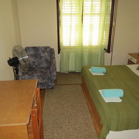 Guesthouse Lucic Orebić Εξωτερικό φωτογραφία