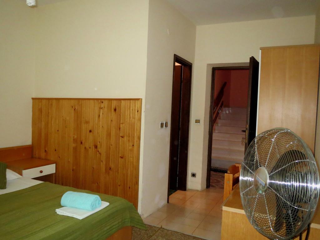 Guesthouse Lucic Orebić Εξωτερικό φωτογραφία